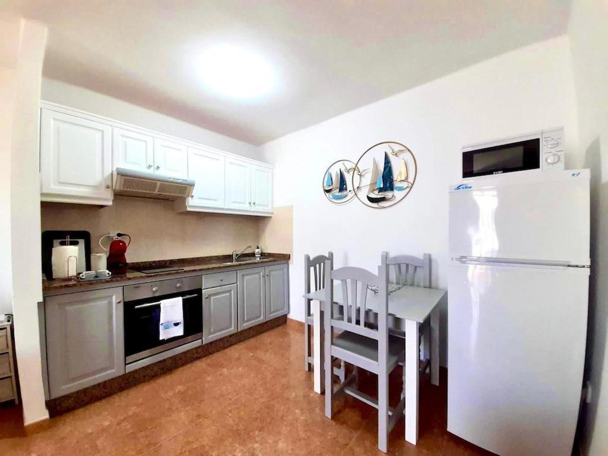 Apartamento Lory-Puerto Del Carmen Puerto del Carmen  Bagian luar foto